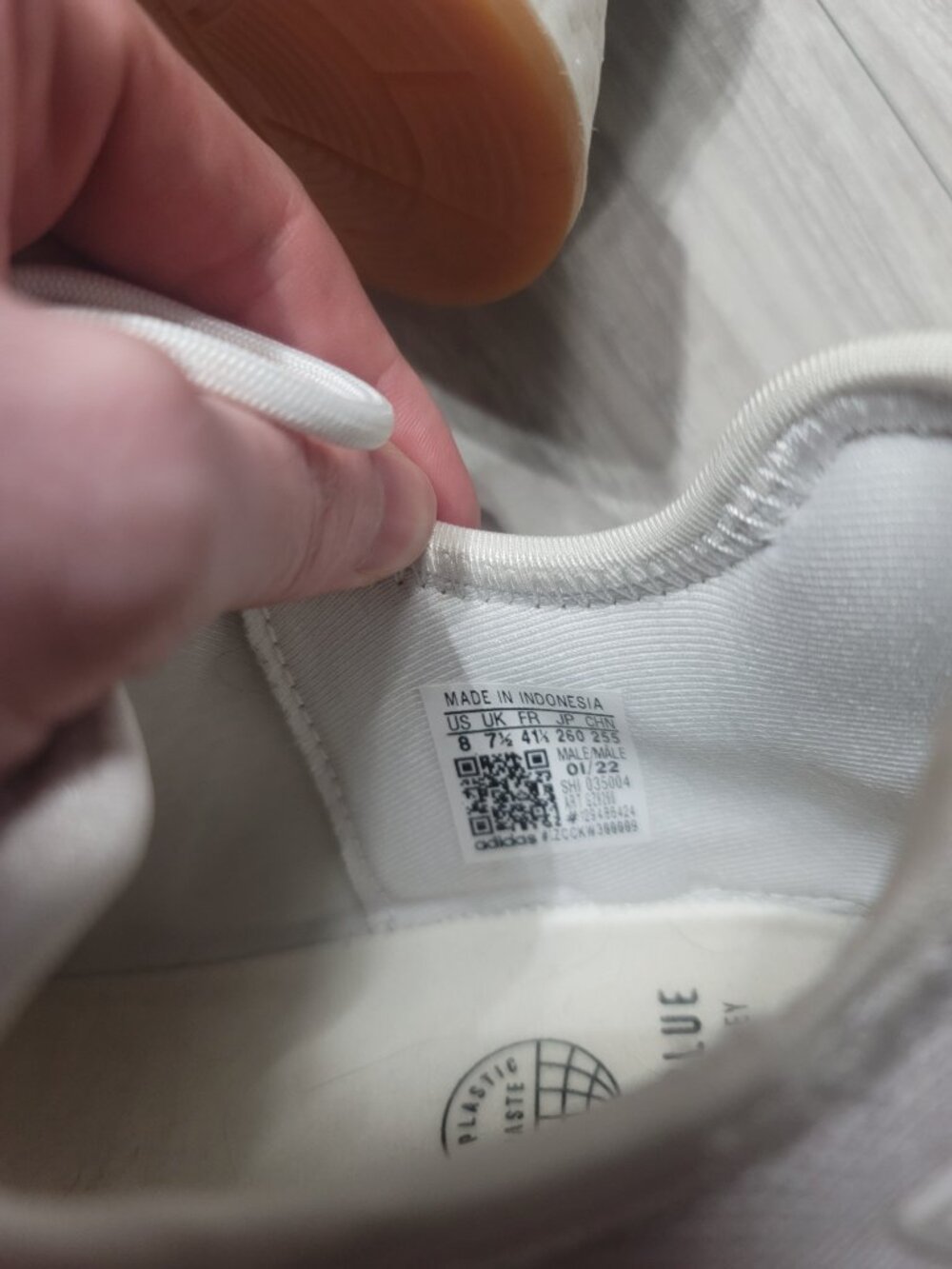 Adidas NMD triple white mens size 8 - Picture 4 of 5